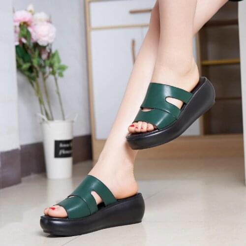 Women Slippers 2021 Ladies Slippers Genuine Leather Shoes Women Wedges Heels Fashion Summer Shoes Casual flat platform slippers