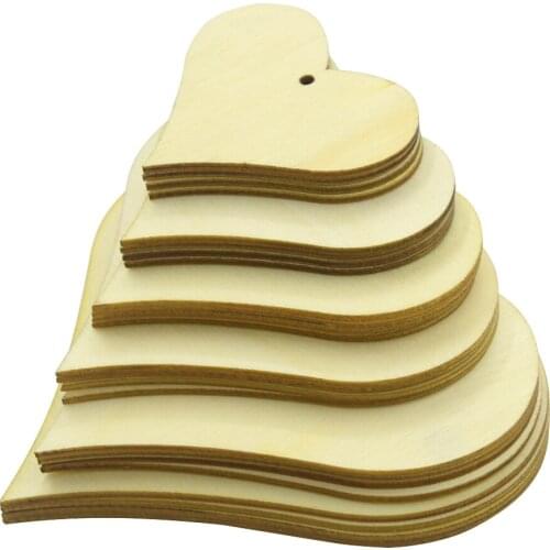 Mixed size DIY Perforated wooden heart patch Crafts Scrapbooking Supplies Wedding Decora Hand-made Graffiti Buttons