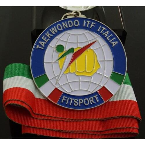 New Sports Medal of Honor factory price sport Medal cheap metal sport medals With lanyard Die-casting paint taekwondo medal