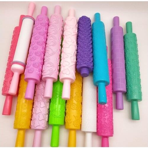 Fondant Embossing Rolling Pin Tool Portable Heart Pattern Fondant Pastry Cake Decorating Tool New Year Christmas Decoration Tool