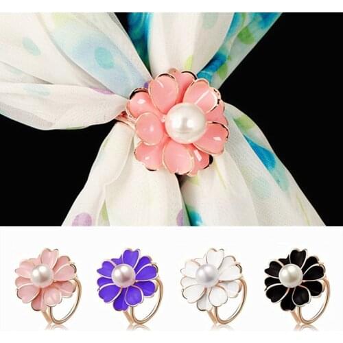 2021 New Best Deal Fashion Good Quality Tricyclic Camellias Imitation Pearl Scarf Holder Scarf Brooch Clips Jewelry Fine Gifts