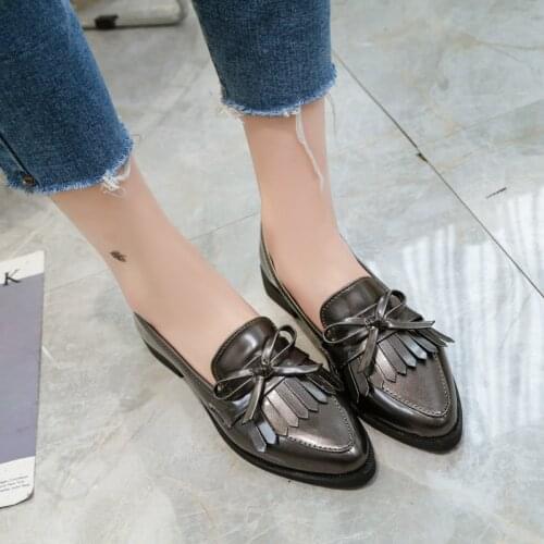 Ladies Shoes Casual Bowknot Tassel Womens Flat Pointed Small Leather Shoes Fashion Student Shoes Designer Womens Shoes