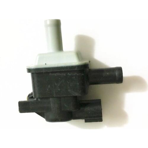 136200-7230 Vacuum Valve PE01-18-751 For Mazda 3 CX-5 2.0 2.5 L4 2012-2014
