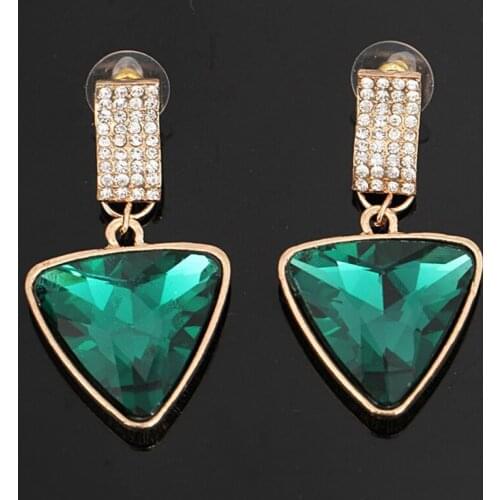 YFJEWE Fashion Jewelry Manufacturers Selling Large Triangle Crystal Rhinestone Drop Earrings For Women #E115