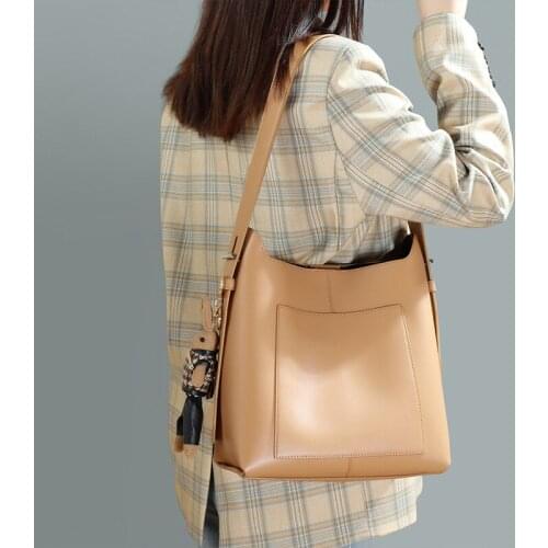 Womens Bag Summer Fashion Underarm Bags Female Cow Leather Bucket Bag All-Match Large-Capacity Shoulder Crossbody Lady Handbags