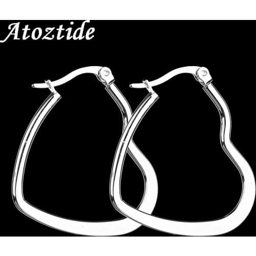 Atoztide New Arrival Women Flat Heart Big Hoop Earrings Exaggerated Silver Color Love Loop Earrings Orecchini Cerchio