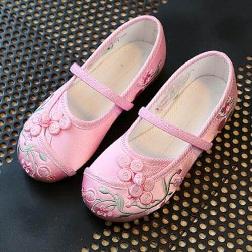 Embroidered shoes for children and dancing shoes for girls Chinese style ethnic style flower light-weight casual shoes