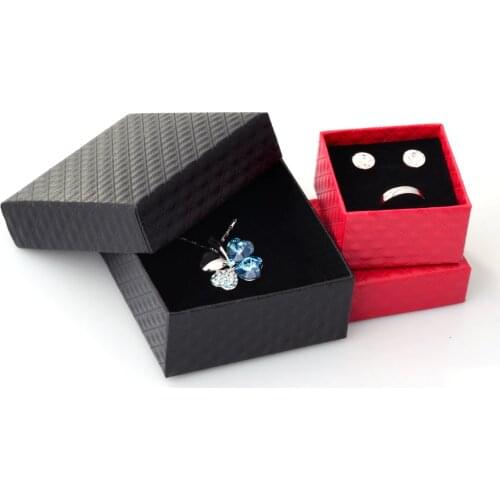 Square Jewelry Box Necklaces Earrings Bracelets Organizer Boxes Gift Packing Engagement Ring Display Black White Red Wholesale