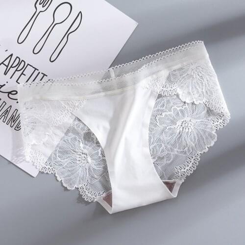 Sexy Lace Panties For Women Underwear New Fashion Panty Lingerie Breathable Hollow Out Briefs Low-Rise Panties Female Underwear