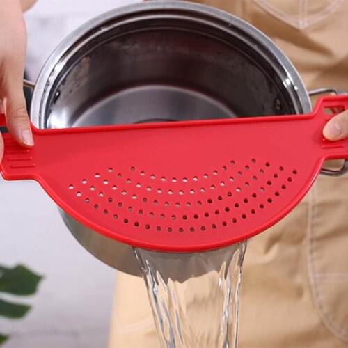 Plastic Pot Funnel Strainers Vegetable Fruits Cleaning Clip Filter Strainers Leakproof Baffle Kitchen Gadget Pot Side Drainer