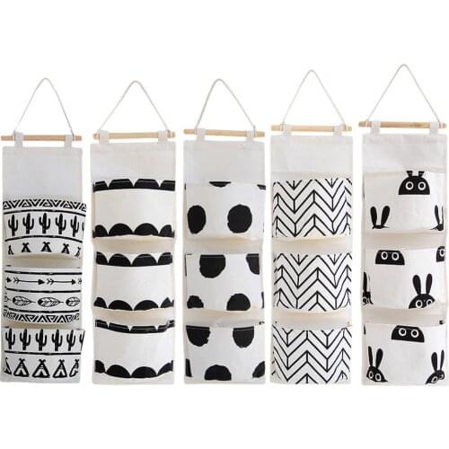 Cartoon rabbit Cotton Linen Hanging Storage Bag 3 Pockets Wall Mounted Wardrobe Hang Bag Wall Pouch lovely Toys Organizer