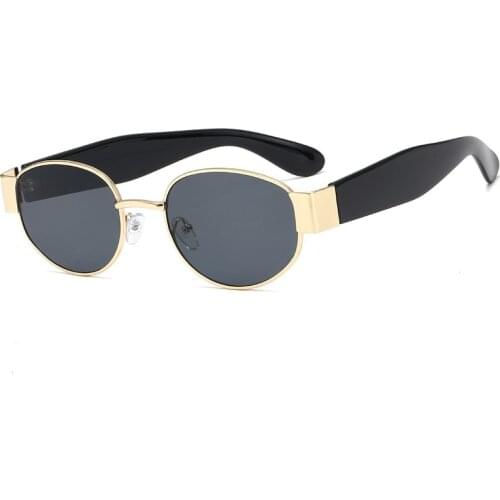 Square thin European and American retro Street Sunglasses Korean fashion net red black trampoline glasses travel street photo an