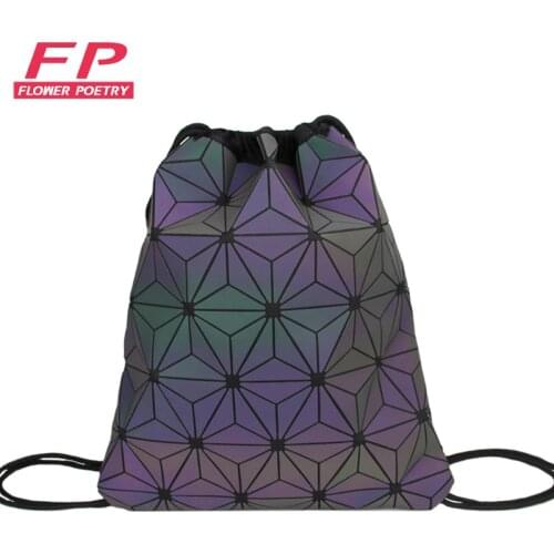 New Women Drawstring Backpacks Holographic Bagpack Female Luminous Geometric Backpack For Teenage Girls School Bag Beach Bao Bag
