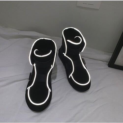 2019 new Fluorescence cotton shoes female snow boots Non-slip student plus velvet warm shoes flat lace womens boots U11-39