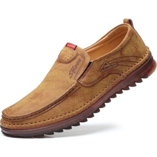 Men Leather Shoes Breathable Loafers Shoes Hand Sewing Driving Shoes For Men Slip-On Shoes Soft Sole Mens Casual Shoes Flats