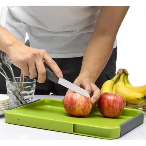Thickened plastic chopping board non-slip double size multifunctional fruit, vegetable and meat chopping board leakproof tool