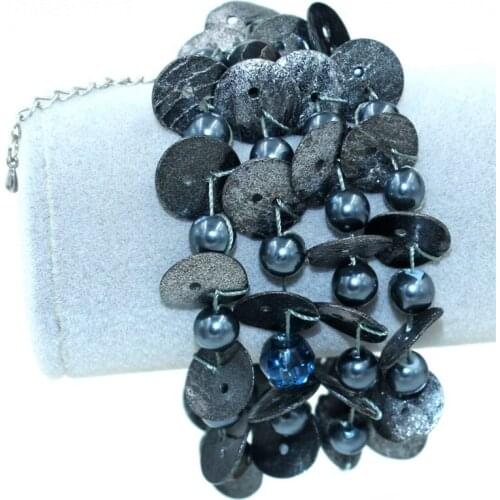 2020 New Luxury Multilayer Grey Pearl Shells Hand-Woven Gray Bracelet Wholesale