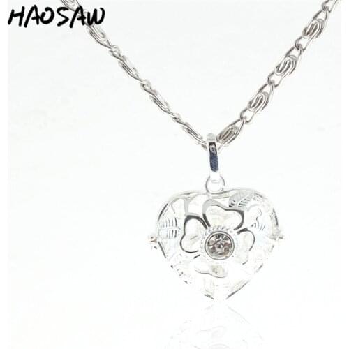 31mm Trendy Necklace Heart Shape Flower Hollow Out Pendant Ornaments For Women Gift Necklace Jewelry Findings