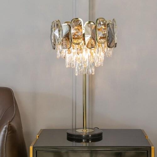 Postmodern light luxury table lamp European crystal living room modern minimalist bedroom study bedside creative table lamp
