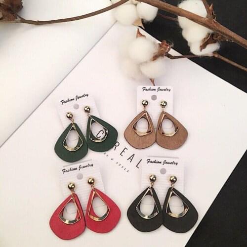 New Hot Korean Version Of The Personality Earrings Simple Wild Wood Long Section Hollow Multicolor Bohemian Ear Earrings Female