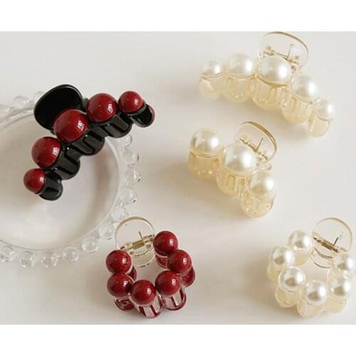 2021 New Fashion Women Hair Claw Clip Non Slip Round Cherry Faux Pearl Hair Jaw Clamp Headwear Hair Accessory for Hair Styling