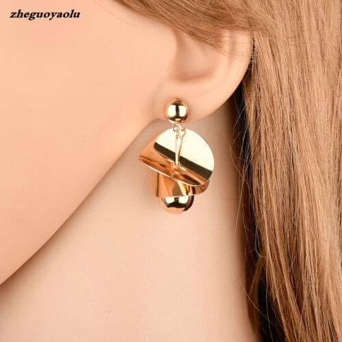 2018 New Fashion Personality Exaggerated Features Earrings Irregular Pendant Earring Round Bead Earrings For Women Long Earrings