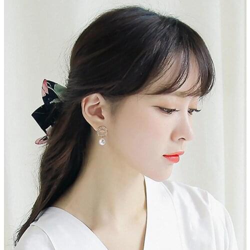 1pair Fashion Simple Shine Rhinestone Needle Geometric Circle Pearl Pendant Stud Earrings Women Jewelry Gift