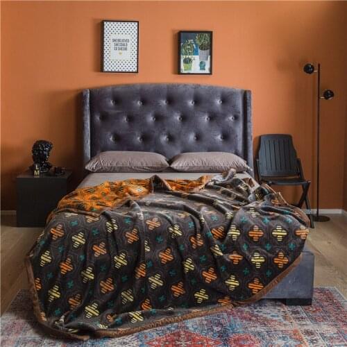 Weighted Bed Blanket Bedspread Comfy Fleece Blanket Sofa Luxury Soft Flannel Blanket New Thickened Double Coral Fleece Keep Warm