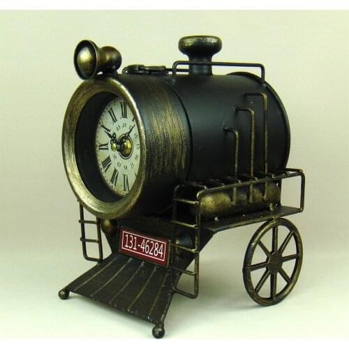 Vintage Metal Train Model Table Clock Antique Iron Locomotive Timepiece Handicraft for Home Decor and Art Collection