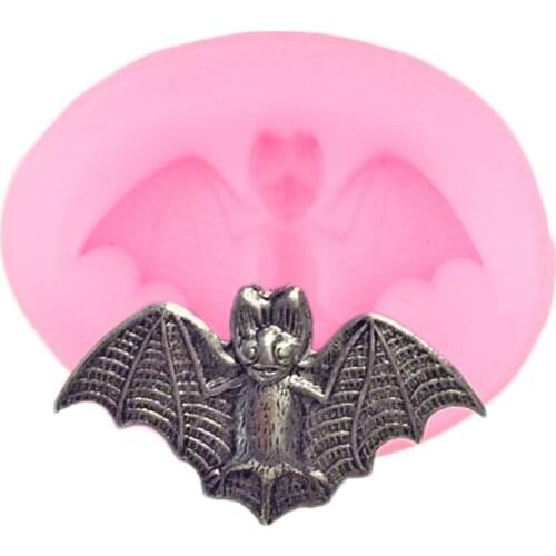 Halloween Bat Silicone Mold Relief Chocolate Fondant Molds Cupcake Topper Cake Decorating Tools Polymer Candy Resin Moulds
