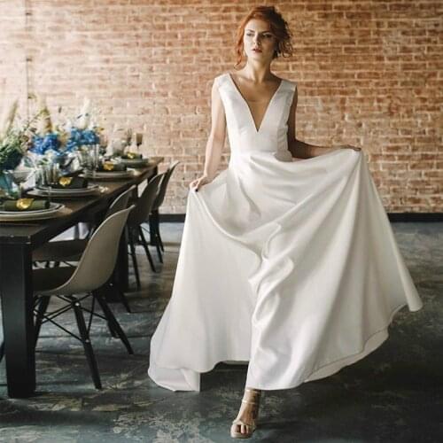 Full Satin A-Line Wedding Dress 2019 V-Neck Backless Boho Bride Dress Cheap Beach Wedding Gown Whit ivory vestido de noiva
