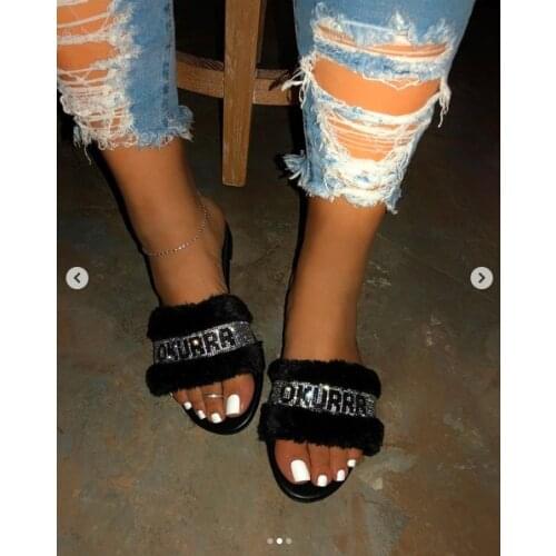 Summer ladies flat shoes ladies slippers plus size slippers open-toed slippers Zapatos De Mujer fashion crystal beach slippers