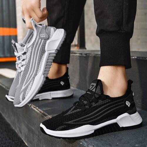 New flying woven mens shoes 2021 summer leisure trend shoes fashion running shoes mens sports shoes student shoes single shoes