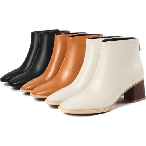 2021 new spring shoes Women Boots hot Woman Genuine Leather cow leather plus size short boots Classic solid color three colors