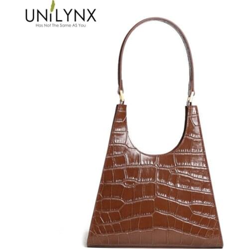 Web celebrity summer 2019 is the same style with crocodile triangle vintage one-shoulder u-shaped handbag under armpit