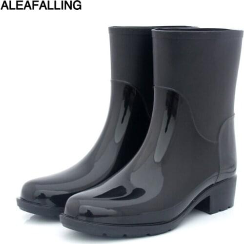 Aleafalling Pvc Woman Rain Boots Waterproof Kitchen Water Boots Woman Water Rubber Solid Boots Carwashing Garden Botas W214