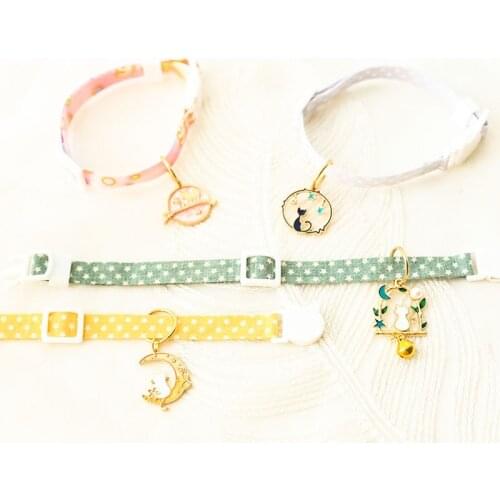 1PCS Nylon Adjustable Cat Collars Candy Color Moon Swing Kitten Cute Fashion With Bells Pendant Safety Buckle Pet Decoration