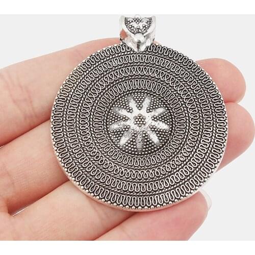 2PCS Antique Bohemia Boho Large Round Carve Snowflake Flower Charms Pendant for DIY Necklace Choker Jewelry Findings