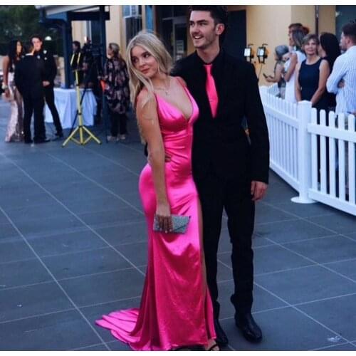 Sexy Long V-Neck Rose Red Evening Dresses with Straps Mermaid Satin Backless Pleated Robes De Mariée Bridal Gown For Women