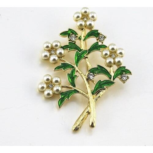 2019 free shipping New European and American retro style Enamel inlay imitation pearl semi-precious temperament brooch