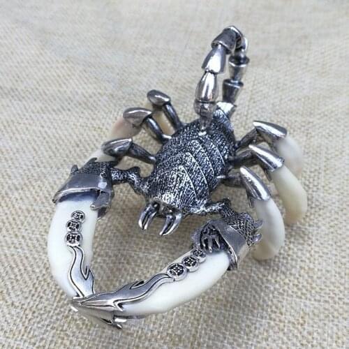 China Tooth of wolves Tibetan silver Scorpion Pendant decorate Statue