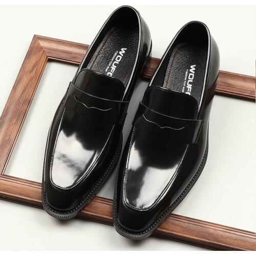 Mens formal leather shoes, European version square toe, set of feet made of pure leather, comfortable, high-end wedding, cow pa