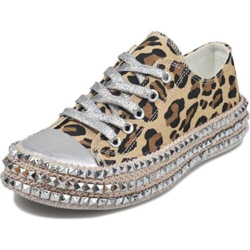 New womens sneakers fashion cloth breathable flat bottom non-slip all-match casual light couple shoes women womens shoes