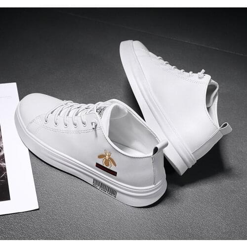 Men Casual Shoes Light Comfort Flats Shoes 2021 New Fashion Classic White Shoes Women Outdoor Sneakers Big Size Couple Shoes