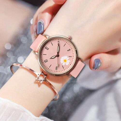 2020 NEW Small Daisies Watch Women Fashion Casual Leather Belt Watches Simple Ladies Small Dial Quartz Clock Dress Wristwatches
