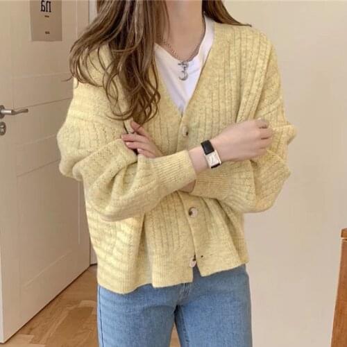 Colorfaith New 2021 Womens Autumn Winter Sweater Fashionable Elegant Oversized V-Neck Buttons Cardigans Vintage Tops SWC1602JX
