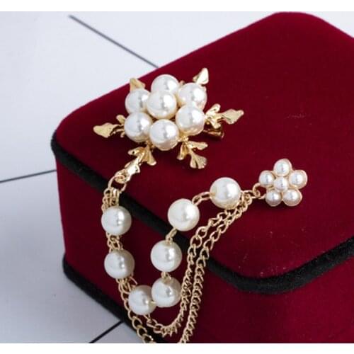 New Fashion All-match Pearl Snowflake Tassel Brooch Exquisite Korean Style Corsage Female