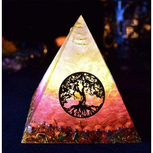 AURA REIKI Orgonite Pyramid Ariel Maripura/Sahasrara Chakra Love Crystal Bring Lucky Stone Resin Pyramid Crafts Ornaments C0145
