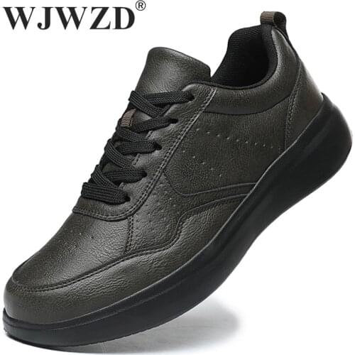 Leather Men Shoes Walking Sneakers Trend Lightweight Casual Shoes Breathable Leisure Male Footwear Non-slip Men Vulcanized Shoes