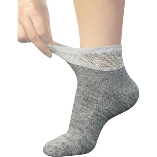 Yomandamor Womens 5 Pairs Bamboo Low Cut Diabetic/Casual Socks with Cushion Sole and Seamless Toe, L Size
